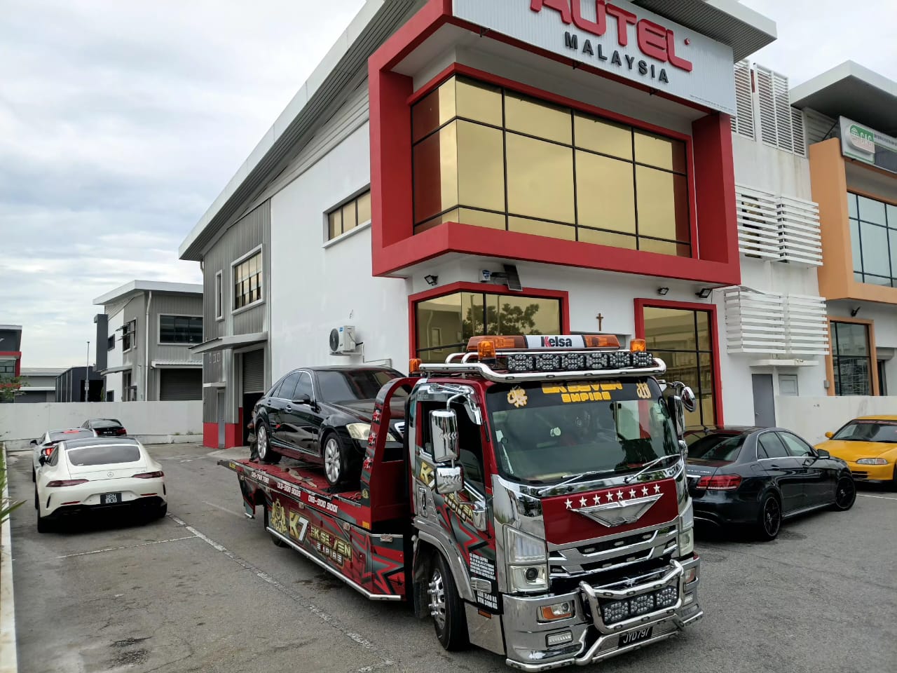 Perkhidmatan Towing Parkir Pelbagai Tingkat